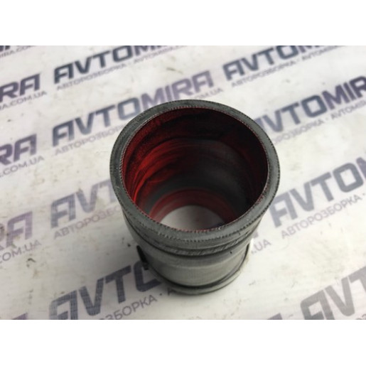Патрубок интеркулера Ford Focus 3 1.6TDCI 2011-2017 AV616C750AE